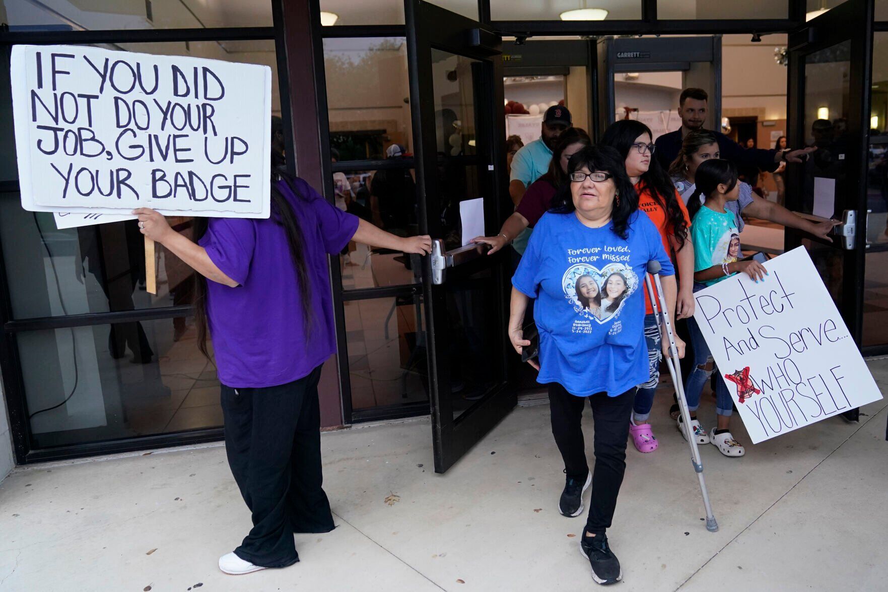 APTOPIX Texas School Shooting Police Chief